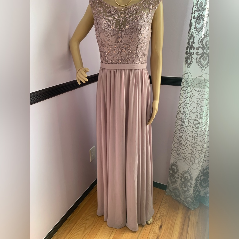 Prom dress. Bridal shower dress.Size 8